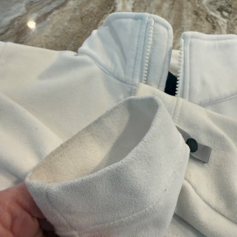The North Face Fleece Windbreaker - Picture 8 of 9